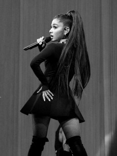 爱莉安娜的危险尤物日记 Ariana Grande’s’Dangerous Woman Diaries’ (2018)